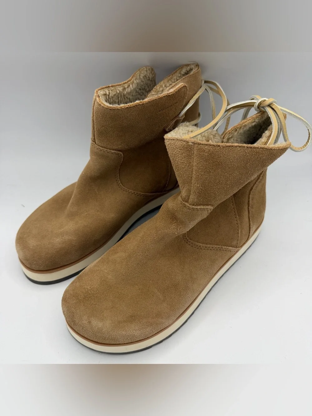 Merrell Juno Bluff Polar Ankle Snow Boots Womens Size 7.5 Beige Suede Waterproof